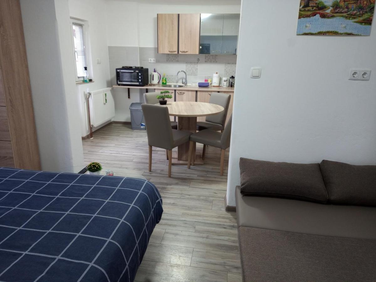 Apartman Borna Otočac Exteriér fotografie